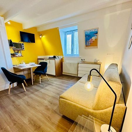 Studio Hissez Haut - Idealement Place, Plage, Restaurants, Commerces Trouville-sur-Mer Exterior photo